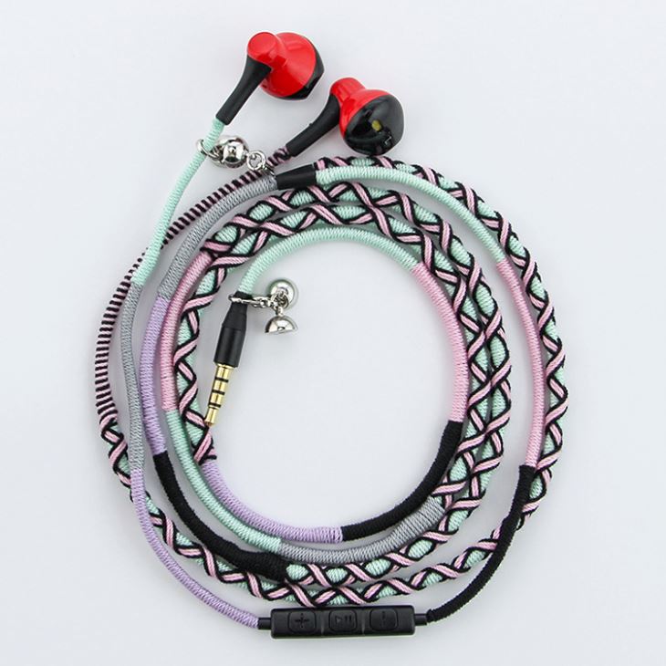 wired earbuds with mic and volume control